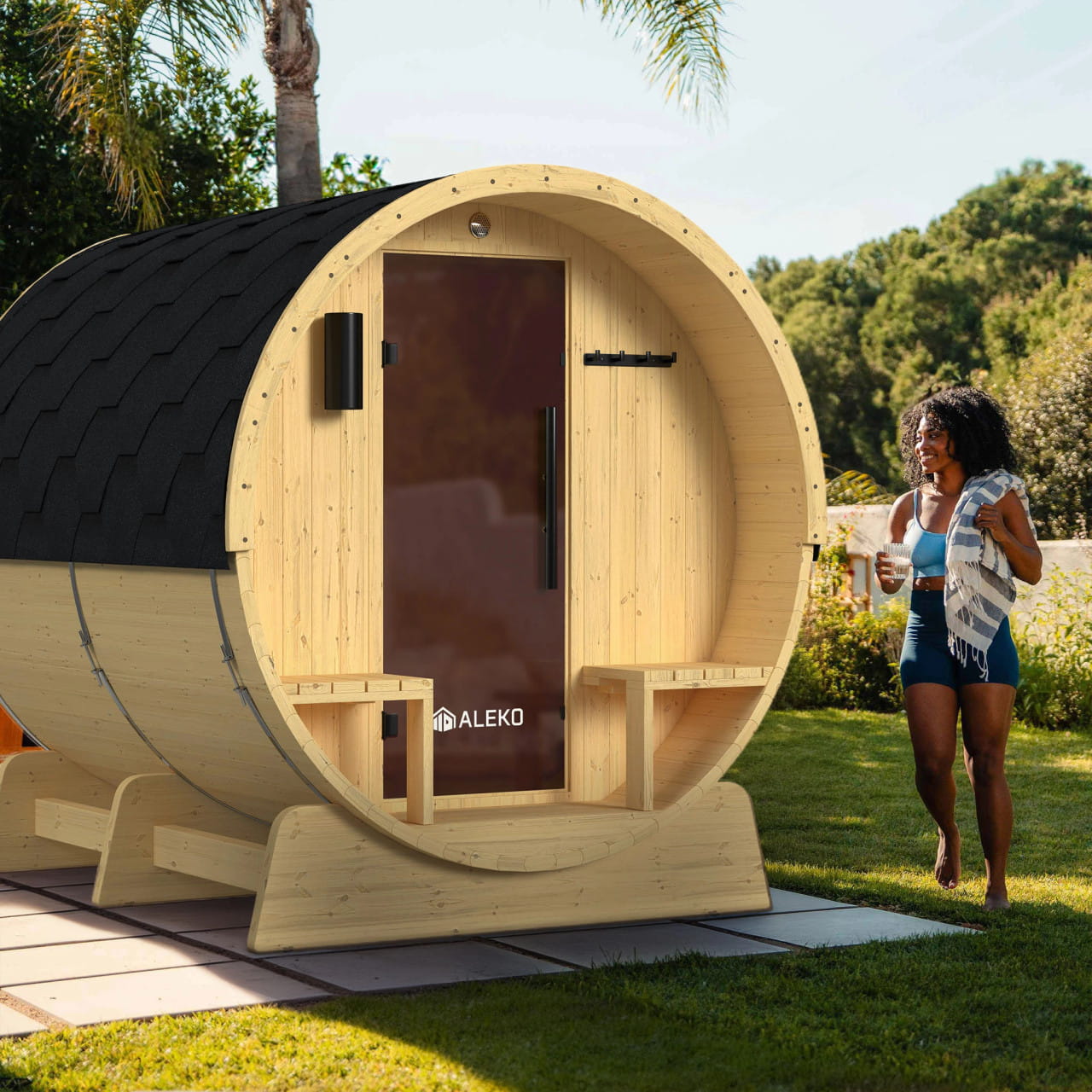 ALEKO Anémona 6–8 Person Finland Pine Barrel Sauna with Porch – Harvia