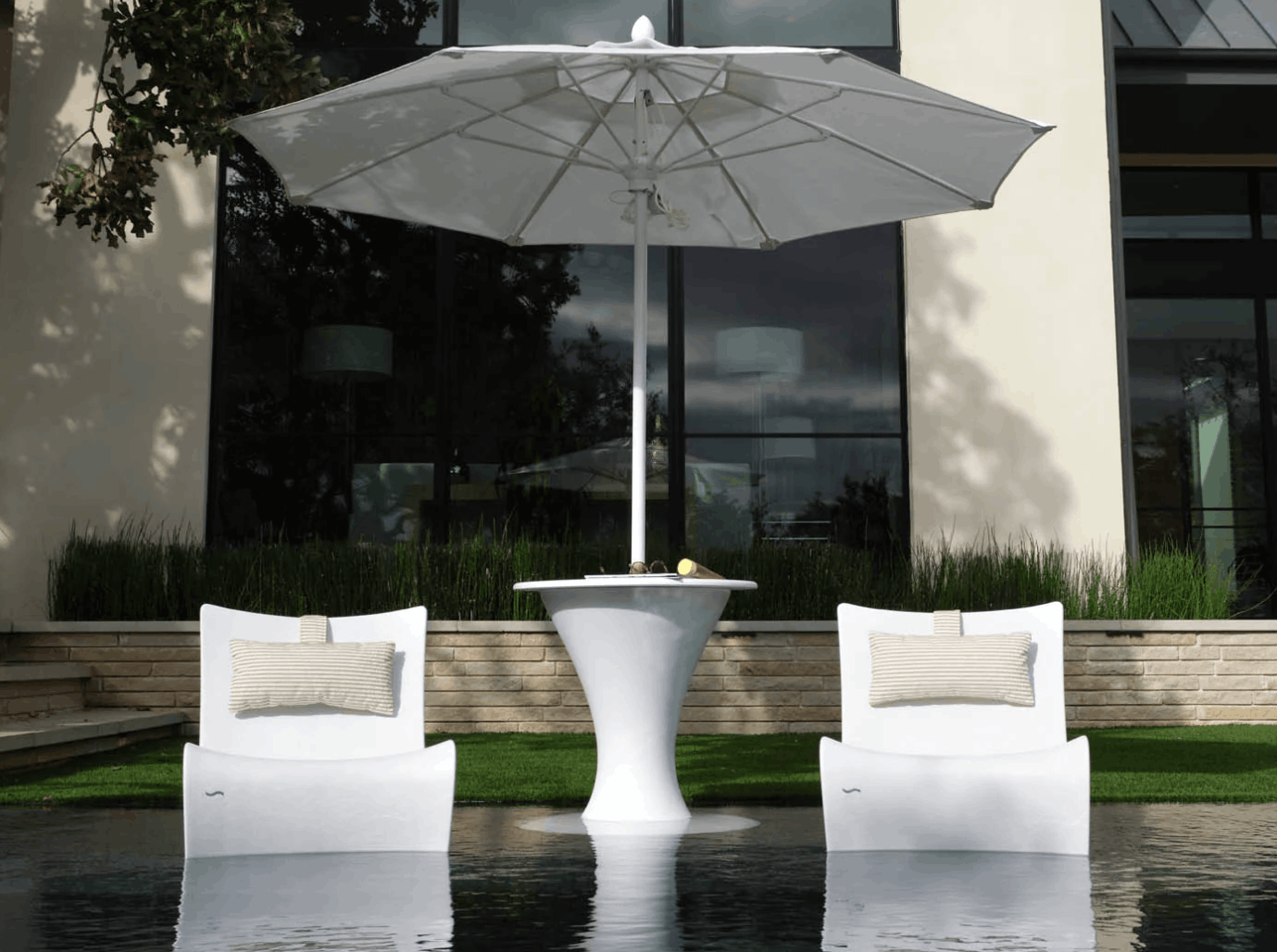 Full Poolside Living — Ledge Lounger Autograph Bundle