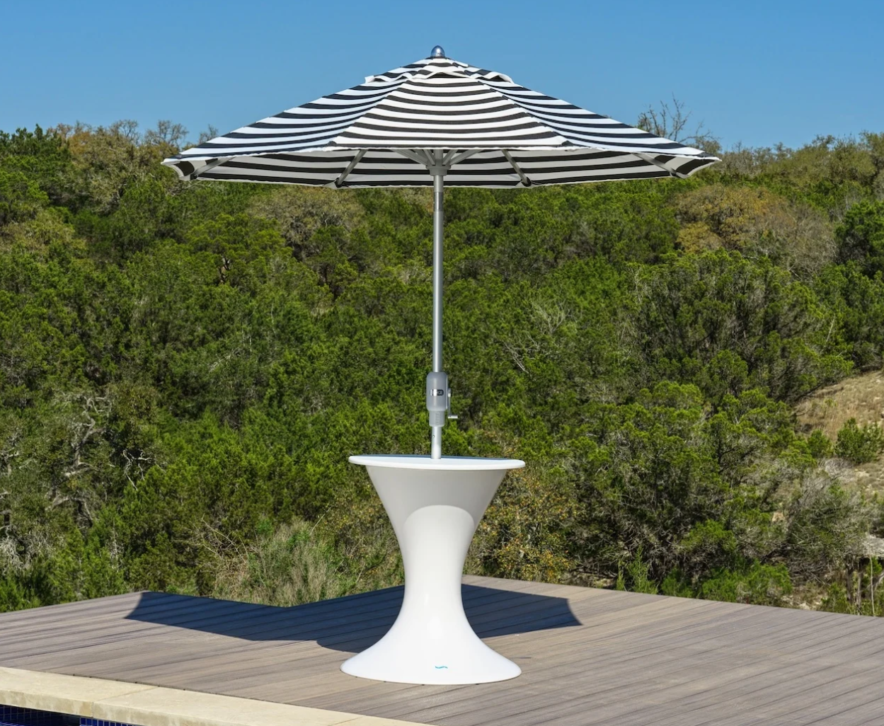 Full Poolside Living — Ledge Lounger Autograph Bundle