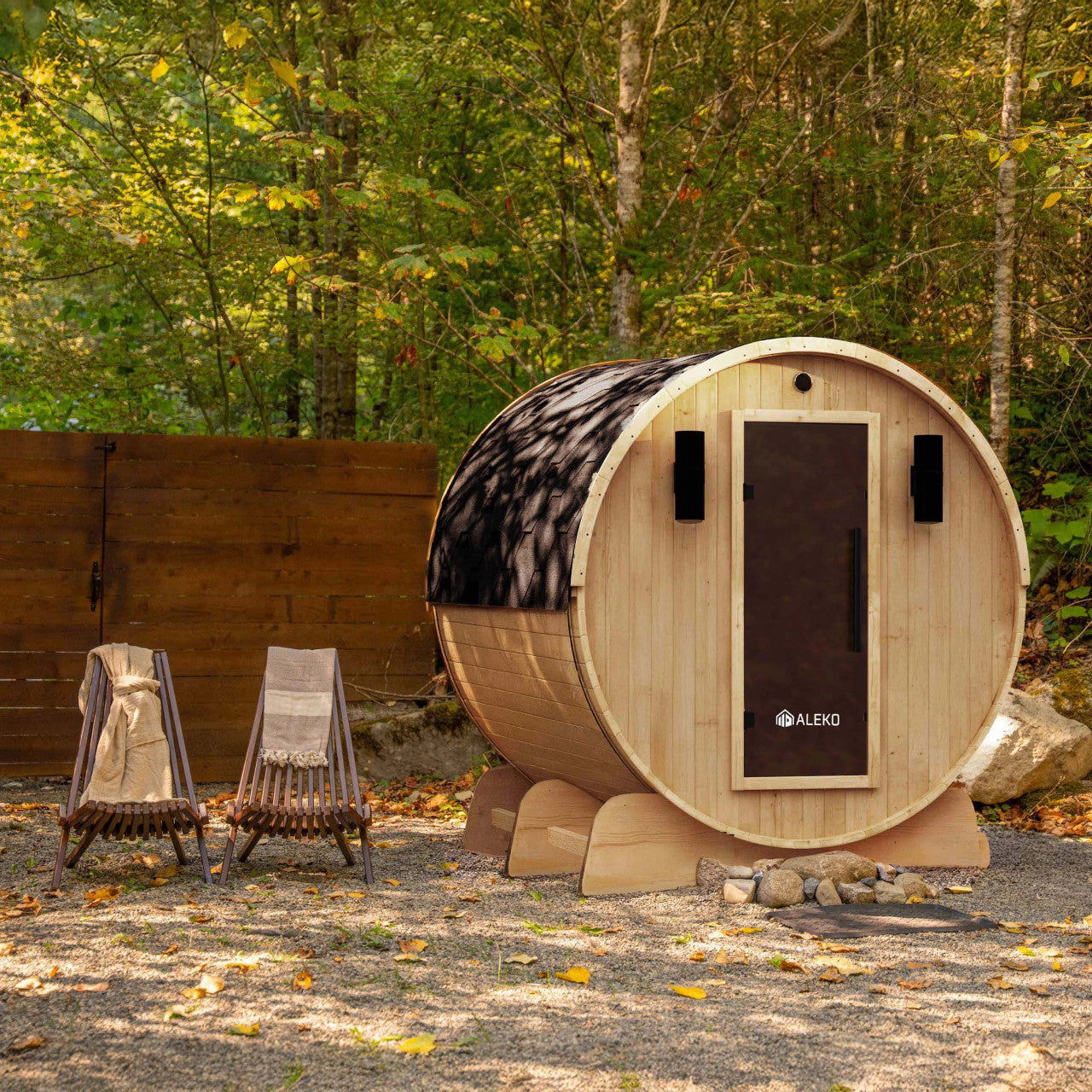 Liatris 6–8 Person Red Cedar Barrel Sauna with Panoramic Window – Outdoor Sauna