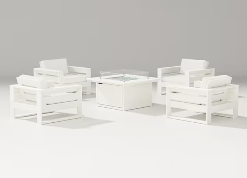POLYWOOD Latitude 5-Piece Conversation Set with Fire Pit in white with white cushions